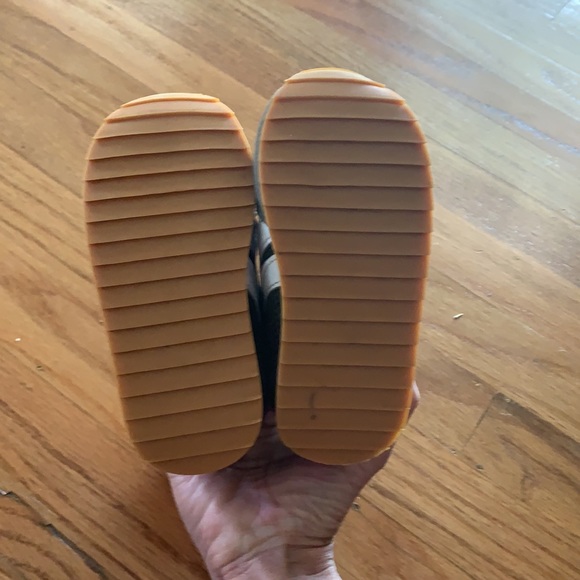 Toddler Reebok classics - Picture 3 of 7